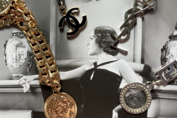 HOW TO WEAR A CHAIN BELT